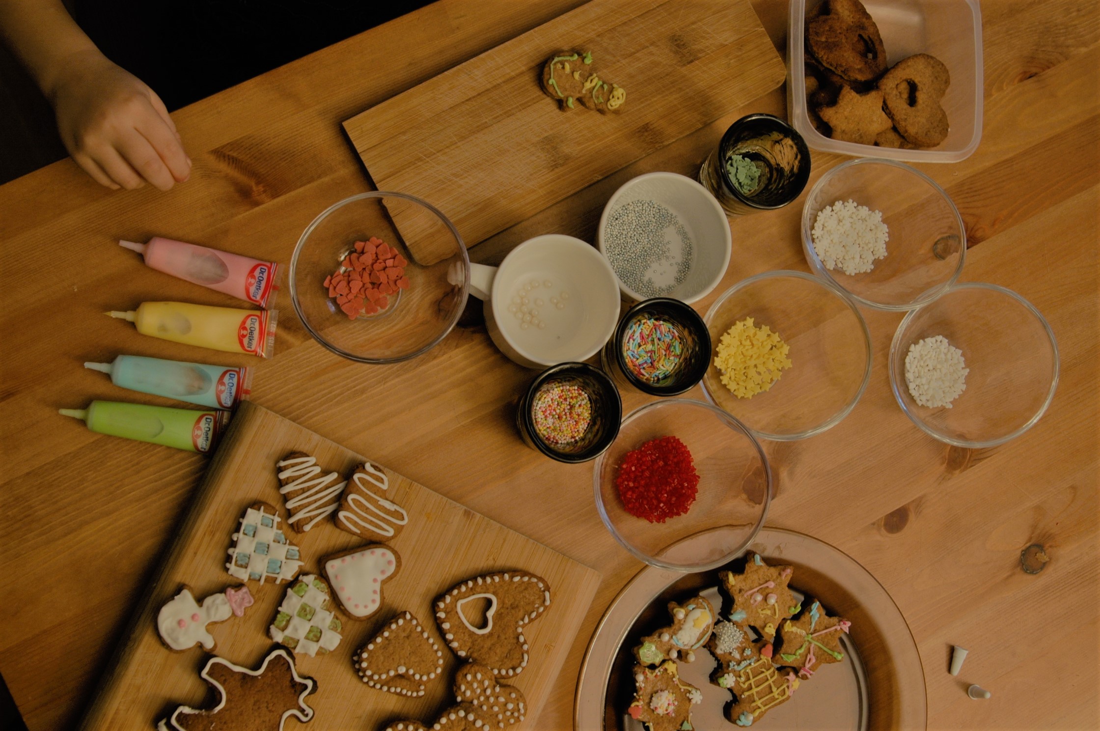 jak udekorować pierniczki świąteczne