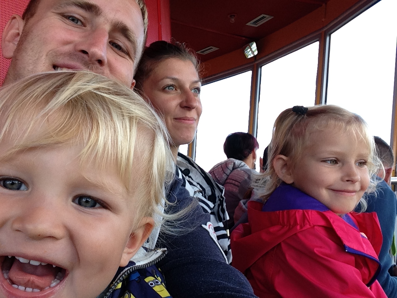 rodzina w legolandzie