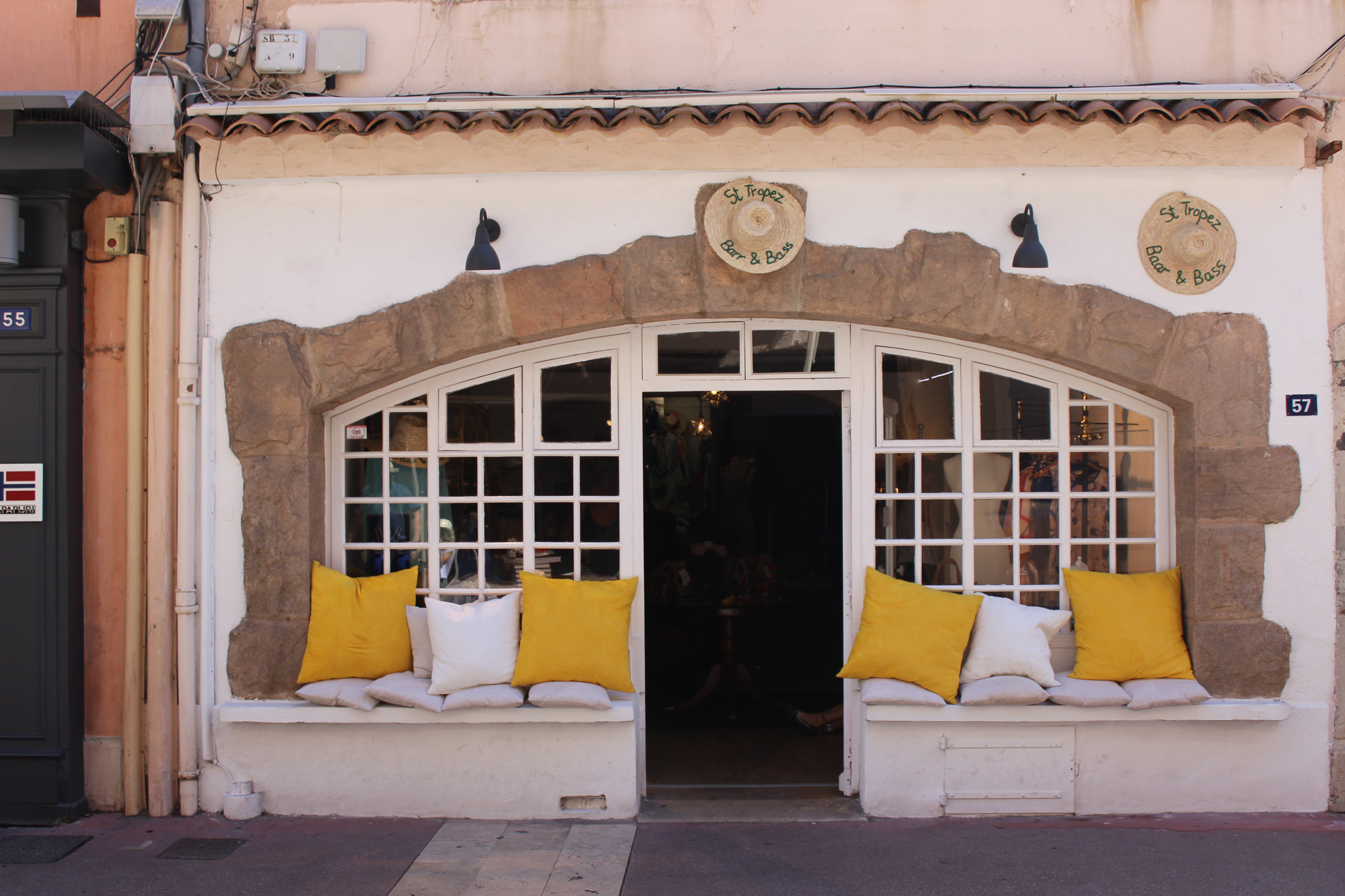 z dziećmi w Saint-Tropez