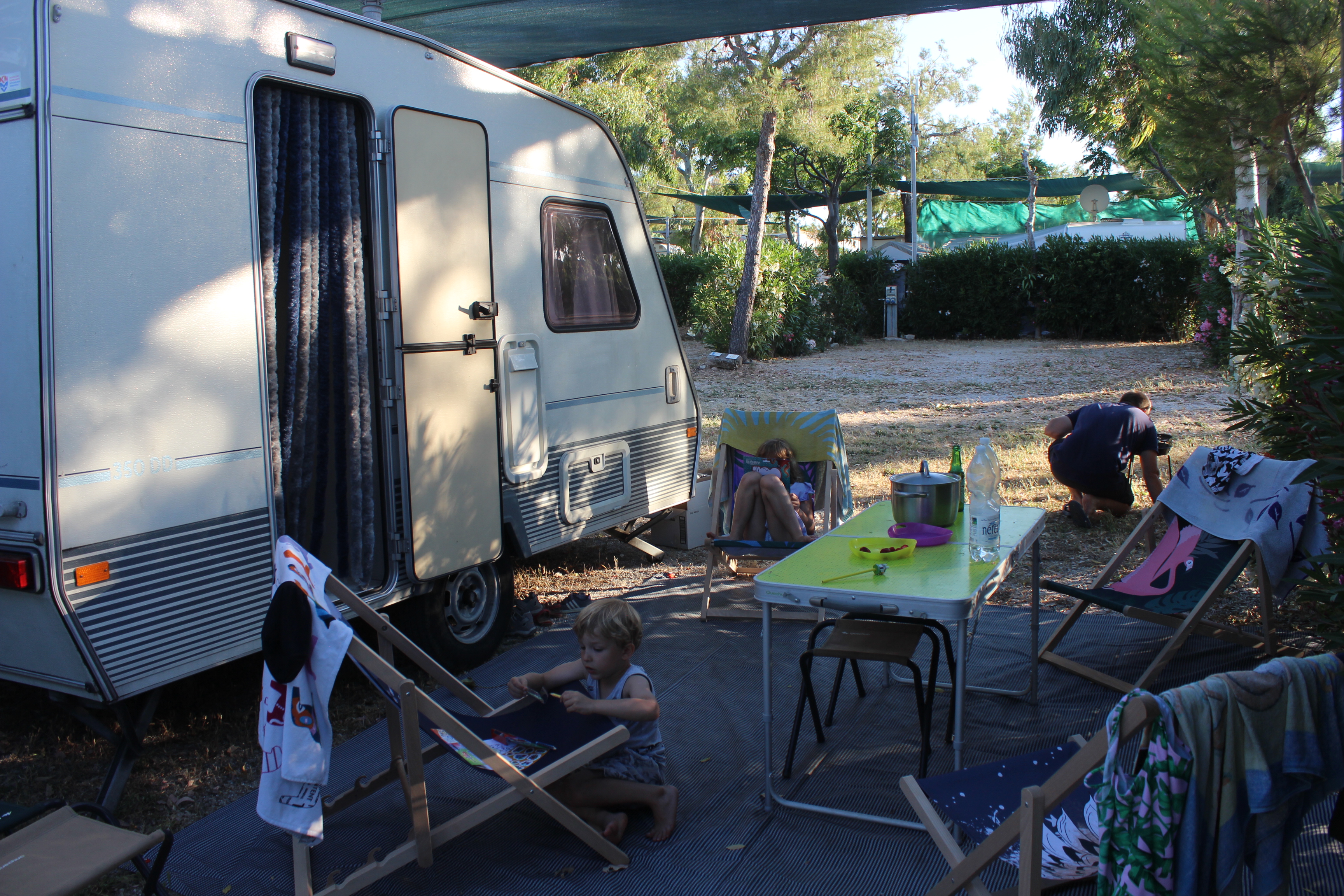 wakacje z przyczepą, dzieci