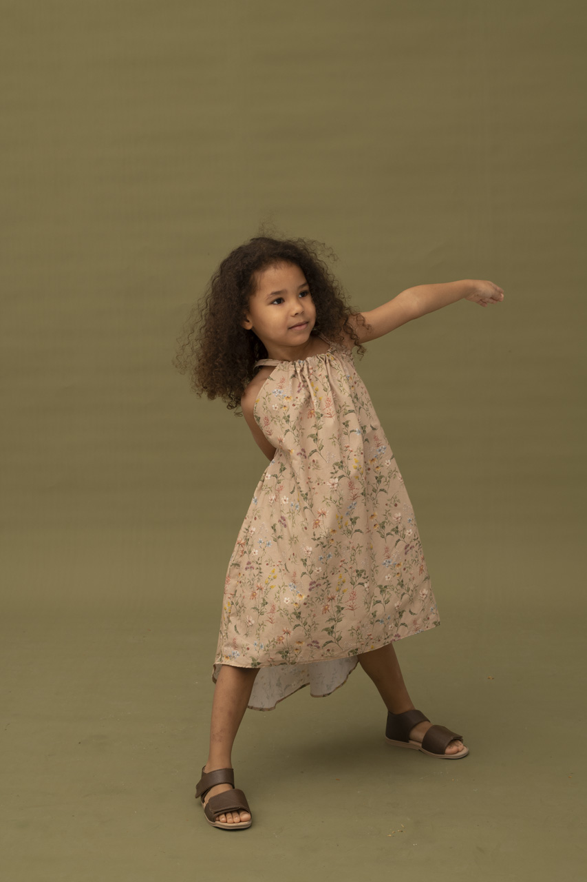 letnia sukienka dla dziewczynki