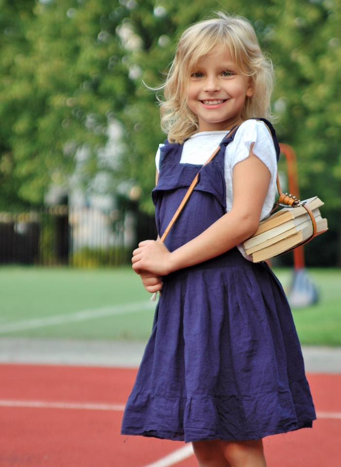 strój galowy dla dziewczynki