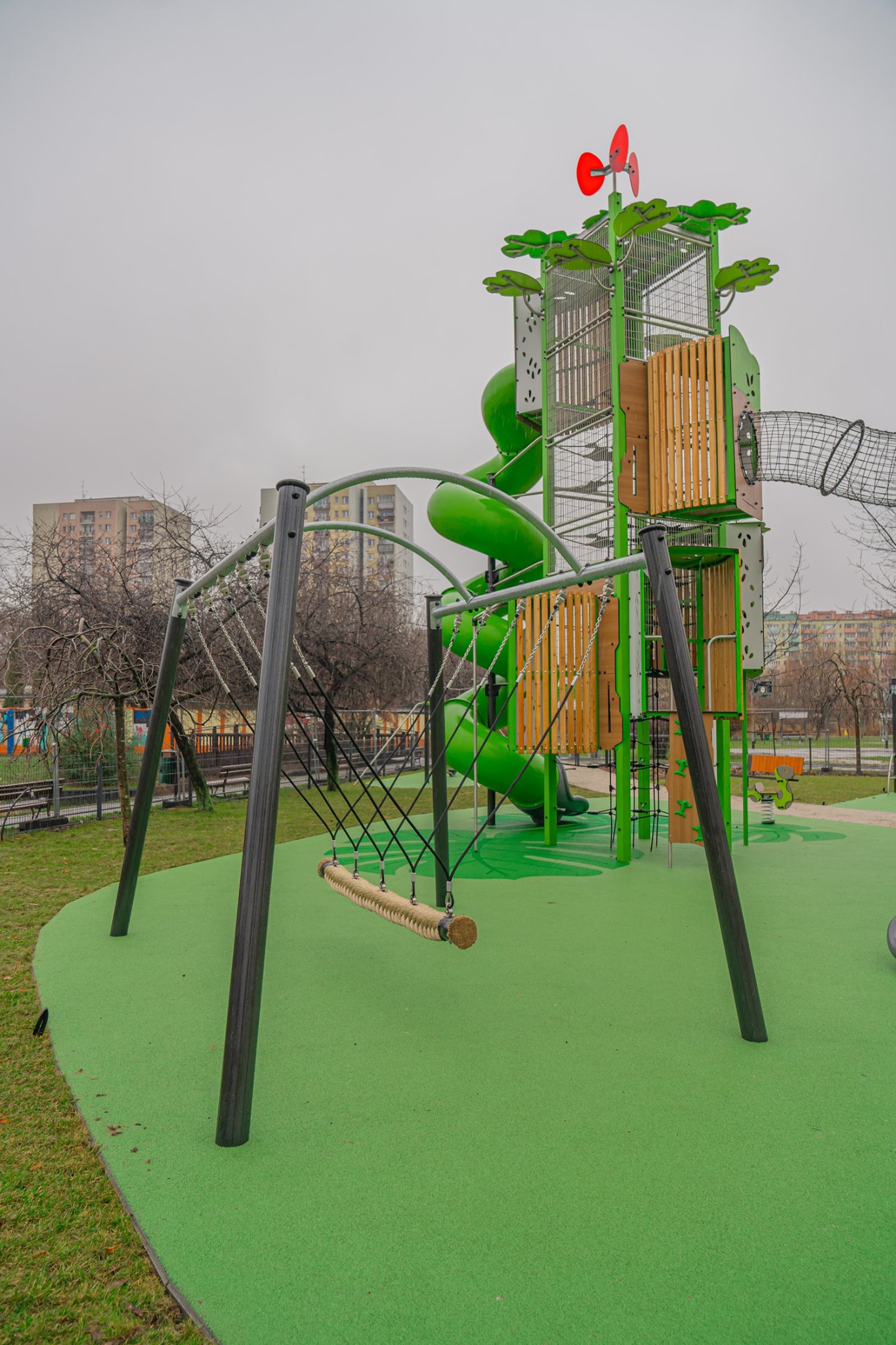 nowy plac zabaw na bielanach