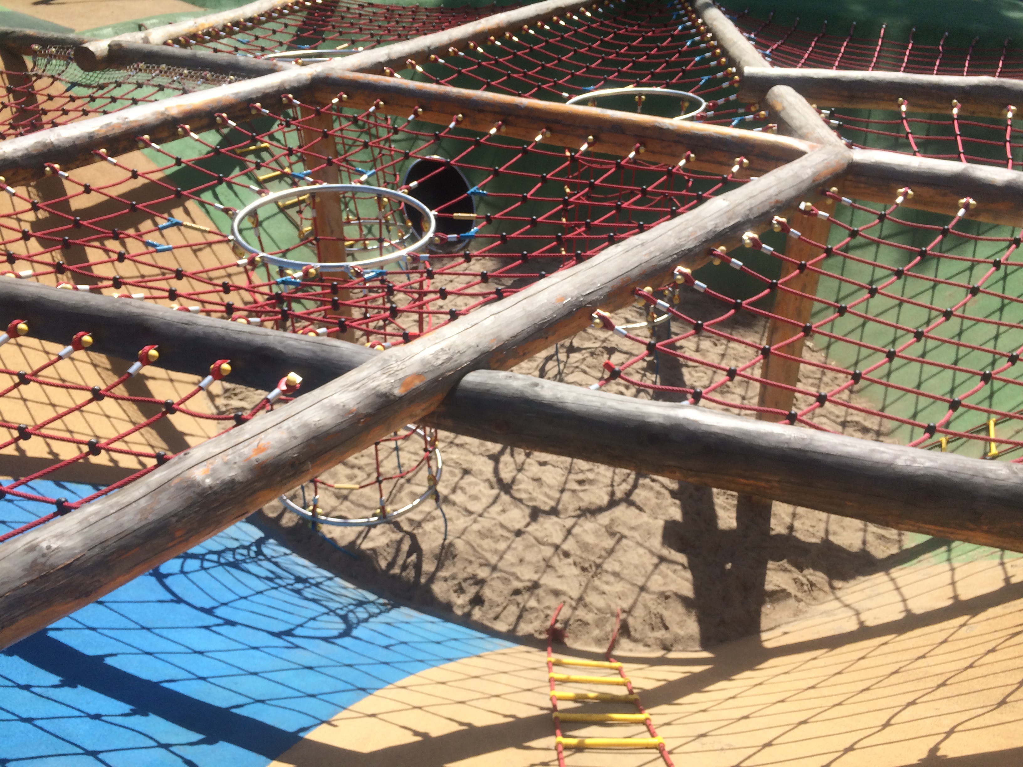 plac zabaw w parku ujazdowskim