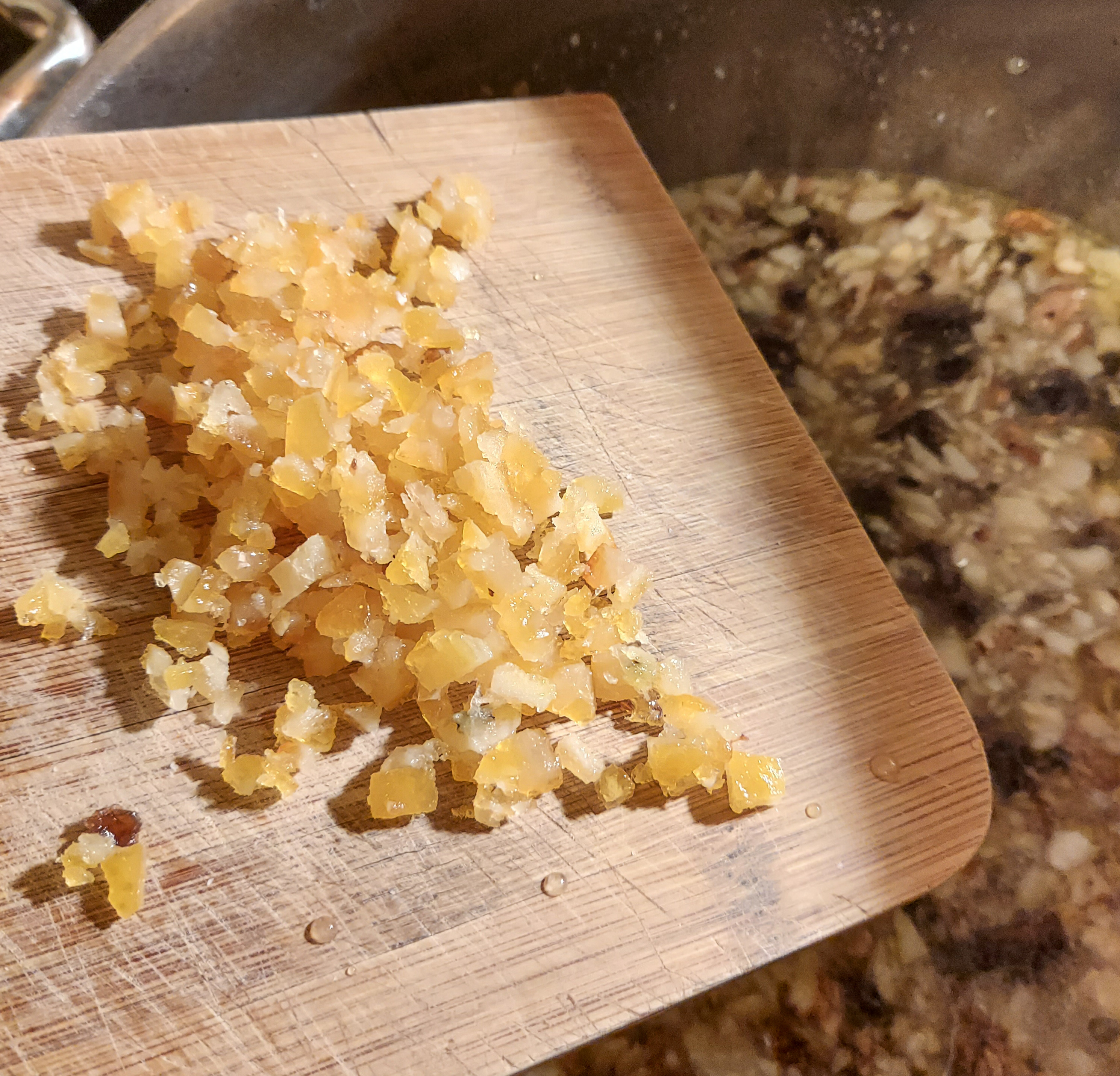 przygotowanie nadzienia do rogali świętomarcińskich