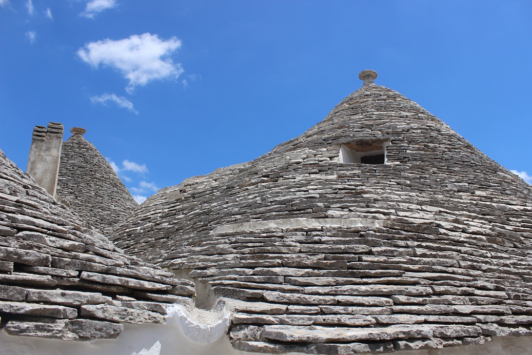 dach domku trullo