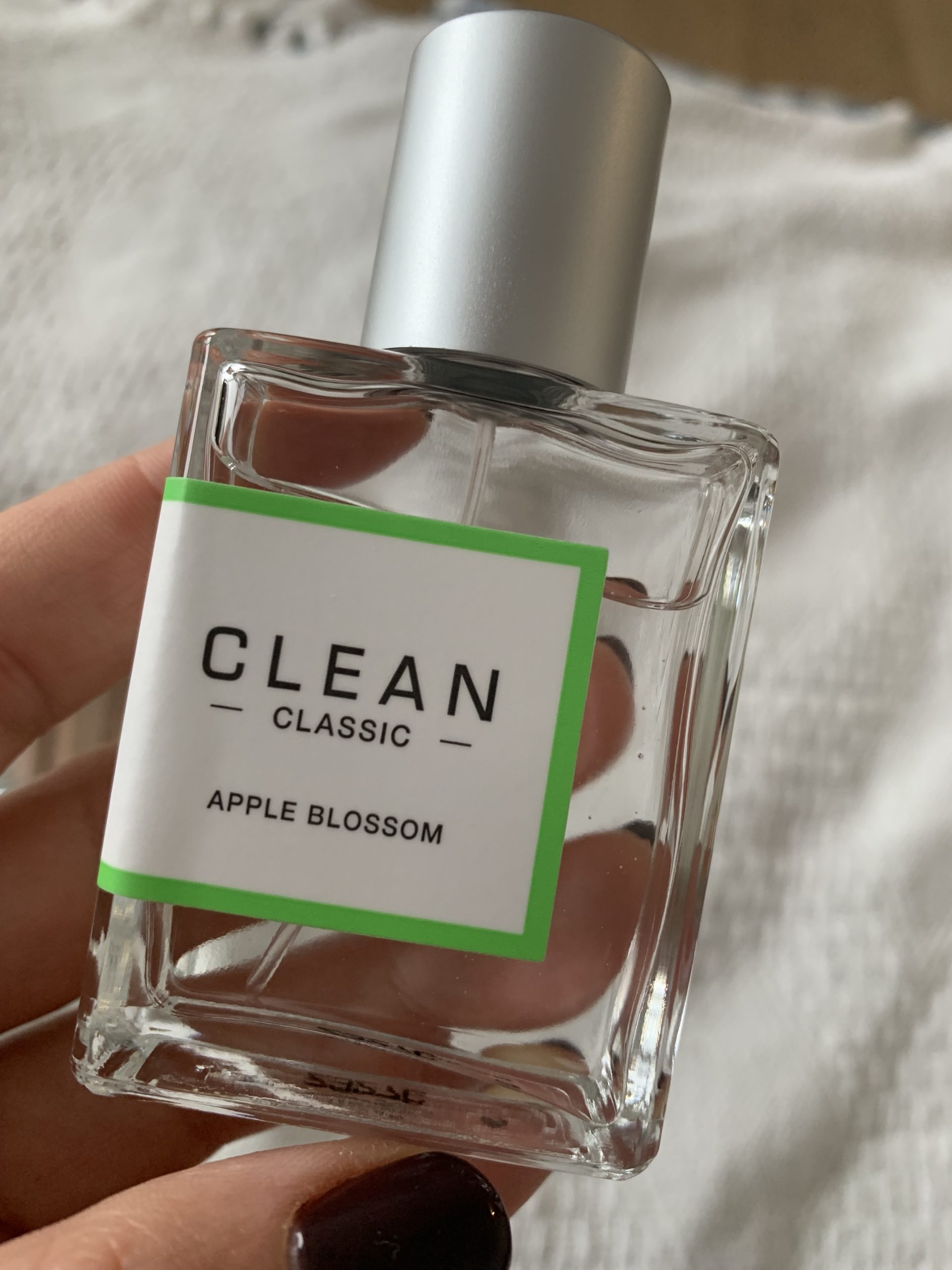apple blossom clean 